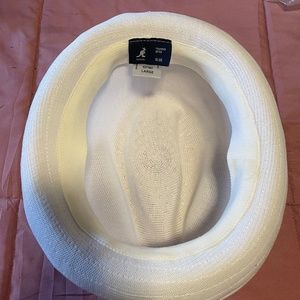 White Kangol "Tropic Player"